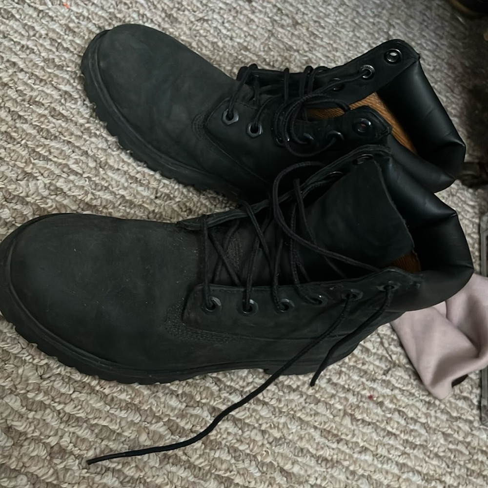Black lace timberlands MENS US 4